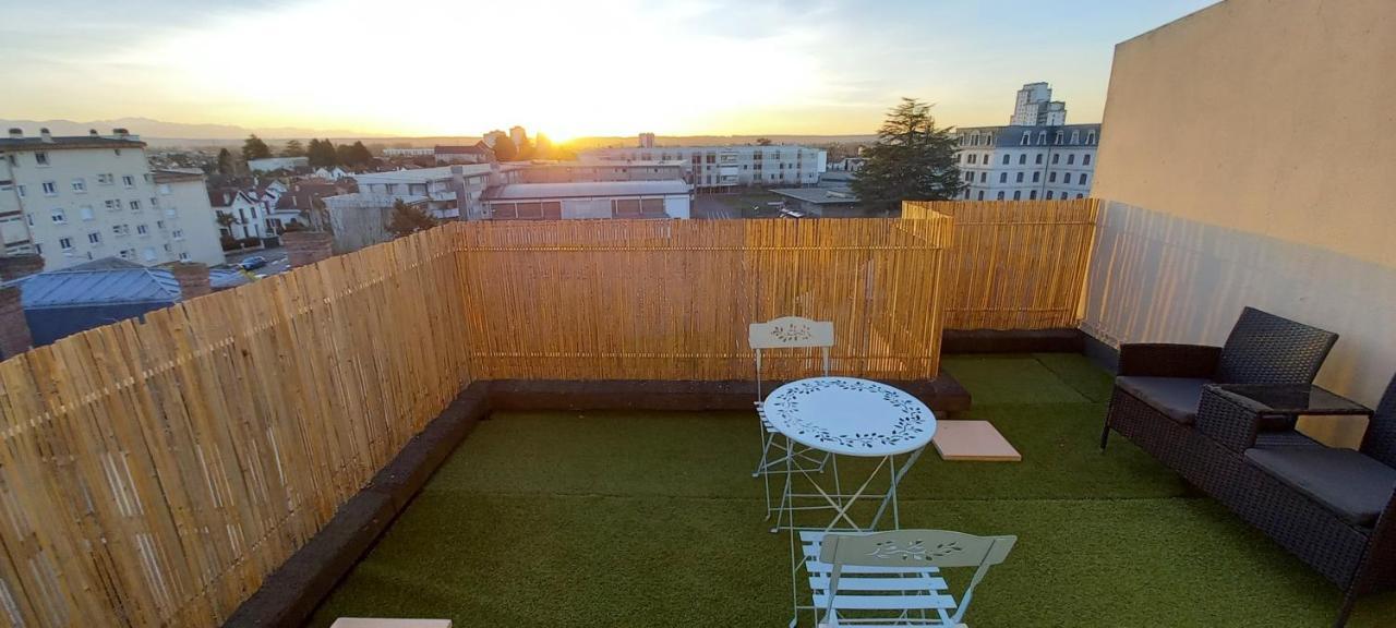 Le Belvedere Dernier Etage Avec Terrasse Wifi Fibre Daire Tarbes Dış mekan fotoğraf